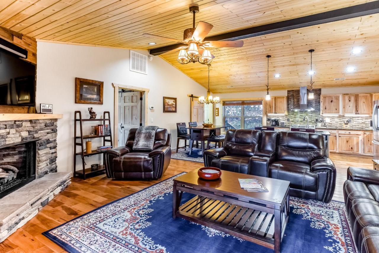 Little Bear Villa Maggie Valley Bagian luar foto