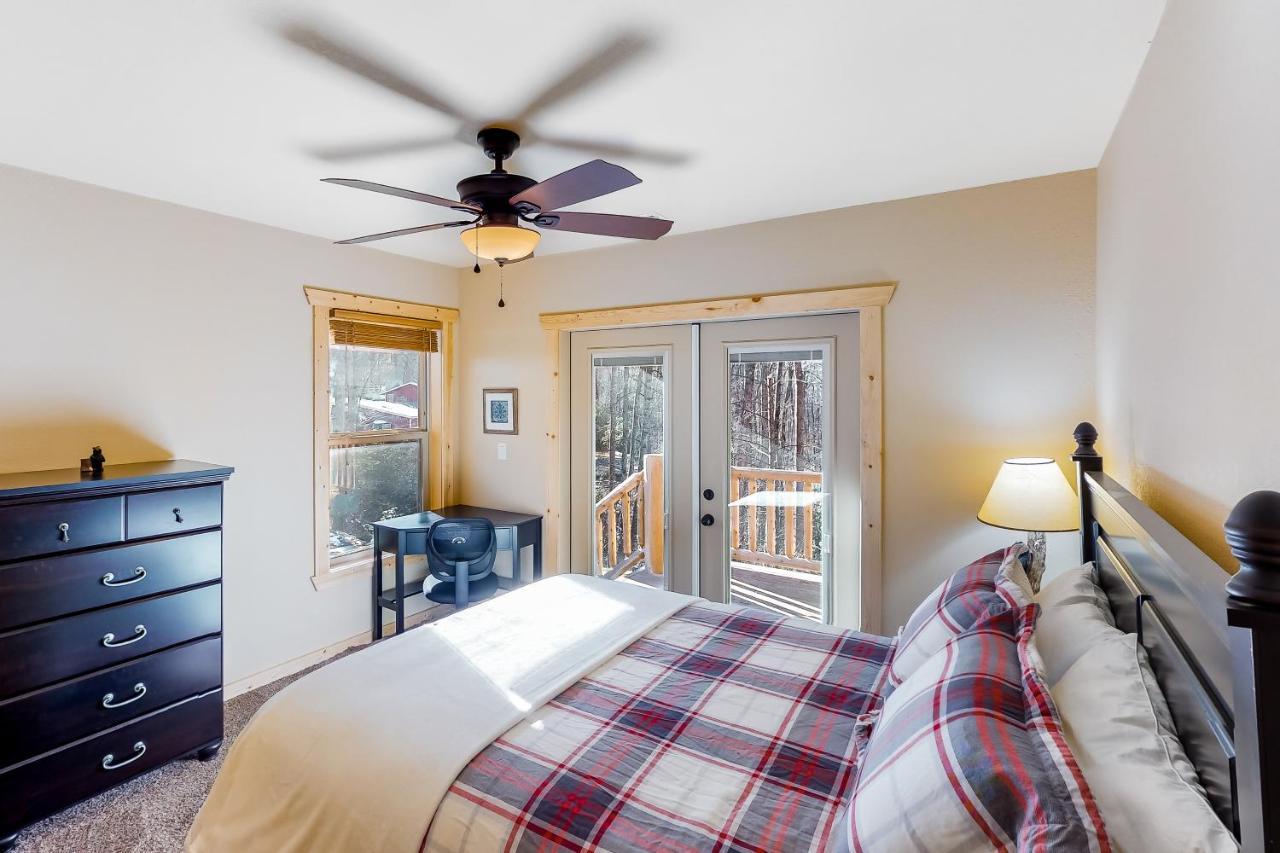 Little Bear Villa Maggie Valley Bagian luar foto